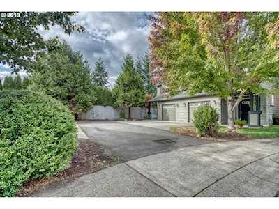 12000 NE 40th Cir Vancouver, WA 98682