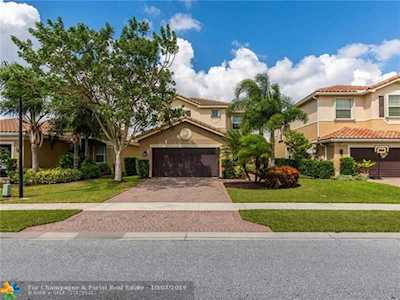8436 Calabria Lakes Dr Boynton Beach, FL 33473