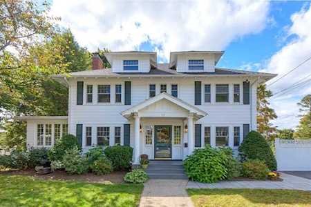 27 Wolcott Ave Andover, MA 01810