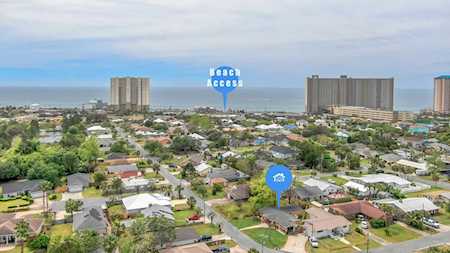 210 Poinsettia Dr Panama City Beach, FL 32413