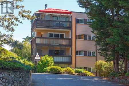 307-1020 Esquimalt Rd Victoria, BC V9A3N2