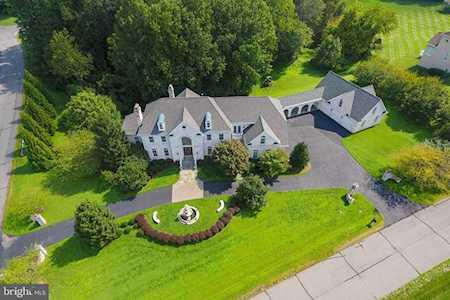 11308 Hearth Ct Great Falls, VA 22066