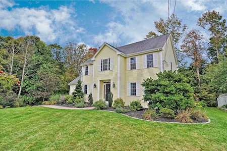 26 Pond View Way North Attleboro, MA 02760