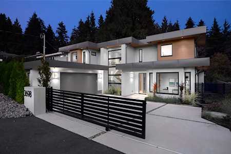 3698 Glenview Crescent North Vancouver, BC V7R 3E8