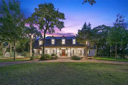 1335 Hidden Glen Court Southlake, TX 76092