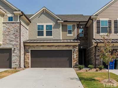 1542 Catch Fly Lane Durham, NC 27713