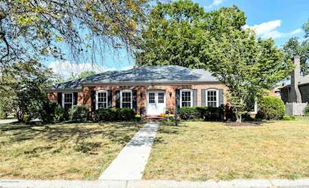 8701 Storrington Ct Louisville, KY 40222