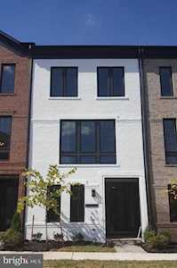 20373 Codman Dr Ashburn, VA 20147
