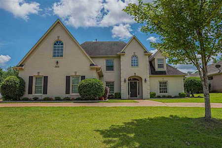 1965 Almadale Farms Pky Collierville, TN 38017