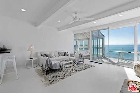 19046 Pacific Coast Highway #3 Malibu, CA 90265