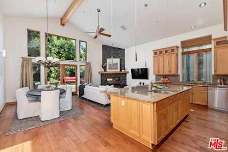 1130 Embury Street Pacific Palisades, CA 90272