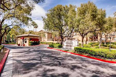 1600 Hills of Red Dr #201 Las Vegas, NV 89128
