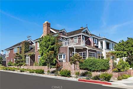 301 Poinsettia Avenue Corona Del Mar, CA 92625
