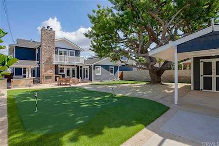 315 Colleen Place Costa Mesa, CA 92627