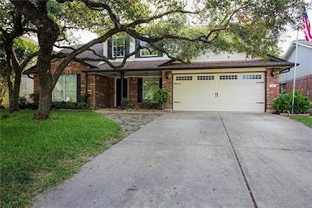 3305 Saint Genevieve Dr Leander, TX 78641