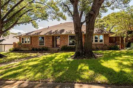 9652 Arborhill Drive Dallas, TX 75243
