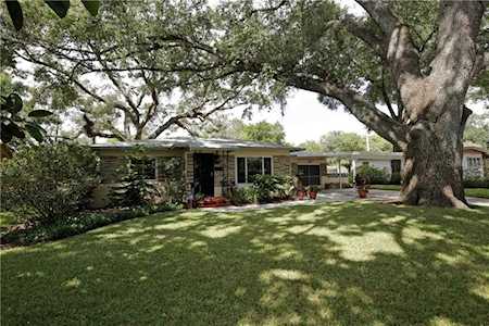 1718 Teal Road Orlando, FL 32803