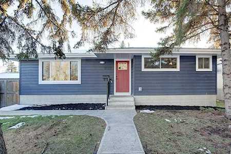 5927 Lockinvar Road SW Calgary, AB T3E 5X4