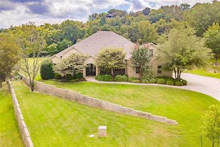124 Stone Canyon Circle Fort Worth, TX 76108