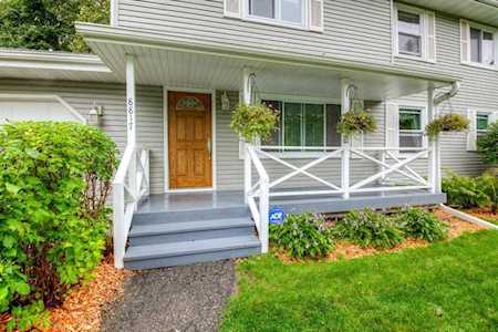 8817 31st Avenue N New Hope, MN 55427