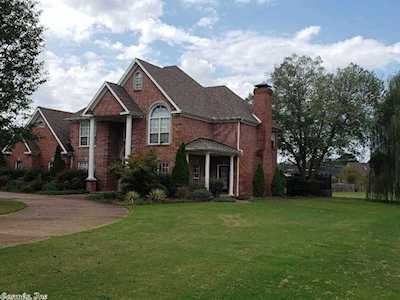 335 Savannah Park Circle Conway, AR 72032