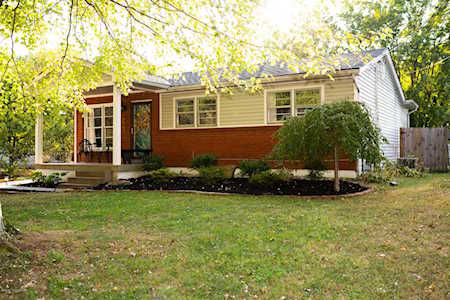 9300 Maple Rd Louisville, KY 40229