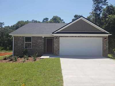 6221 Jordans Pass Drive Tallahassee, FL 32304