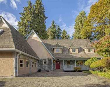 2062 Westdean Crescent West Vancouver, BC V7V 3Z9