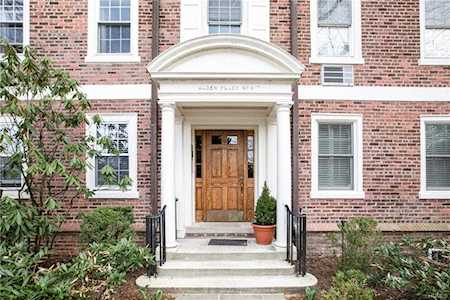 4 Alden Place #2C Eastchester, NY 10708