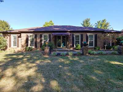 10103 Timberwood Cir Louisville, KY 40223