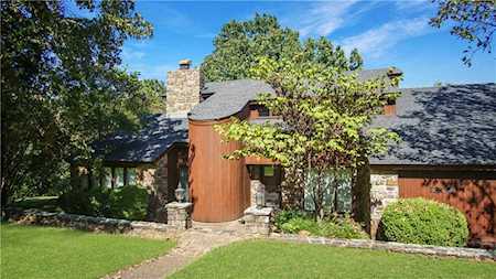 1302 Azure Hills DR Van Buren, AR 72956