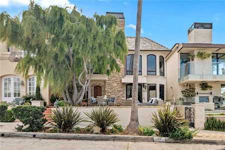 222 Goldenrod Avenue Corona Del Mar, CA 92625