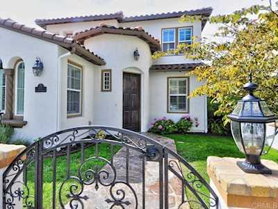 6221 Village Green Dr Carlsbad, CA 92009