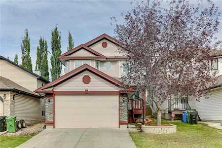 365 Coventry Circle NE Calgary, AB T3K 4X9