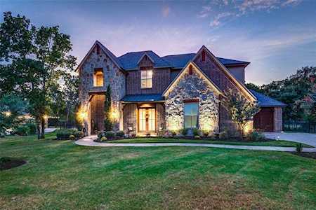 6940 Hickory Hill Circle Argyle, TX 76226