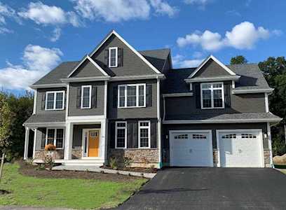 20 Ashden Ct Attleboro, MA 02703