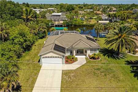 18675 Goodman Circle Port Charlotte, FL 33948