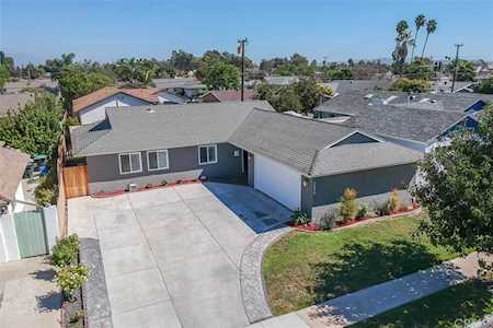 3036 Garfield Avenue Costa Mesa, CA 92626