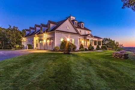 6 Noahs Way Sterling, MA 01564