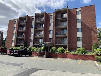 131 Franklin St #406 Stoneham, MA 02180