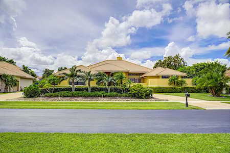 2287 Sunderland Avenue Wellington, FL 33414
