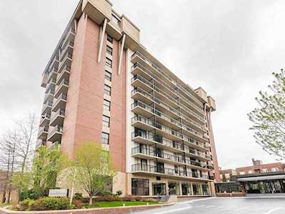 60 Longwood Ave #202 Brookline, MA 02446