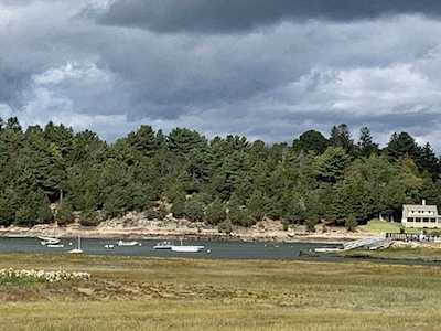 14 Robbins Island Rd Essex, MA 01929