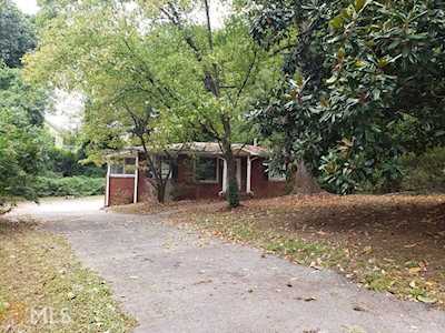 133 Woodland Ct Doraville, GA 30340