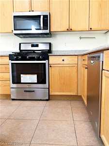 751 Wigan Pier Dr Henderson, NV 89002