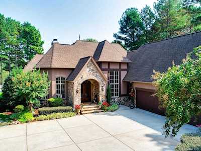 9210 Fair Oak Dr Sherrills Ford, NC 28673