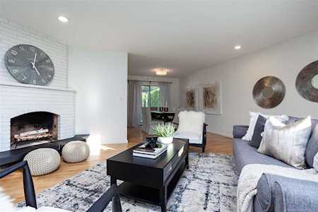 2483 Rhondda Crescent Kelowna, BC V1Y8S9