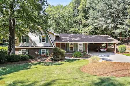 375 Lynne Cir Alpharetta, GA 30005