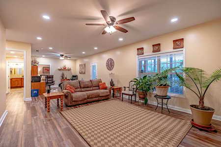 1463 Grouse Ct Shelbyville, KY 40065