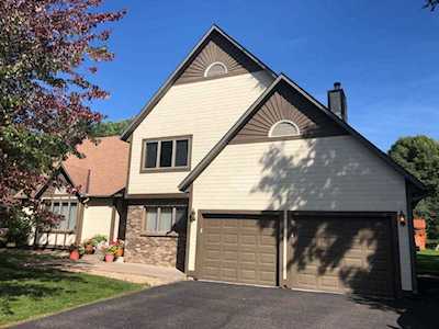 357 Bear Avenue S Vadnais Heights, MN 55127